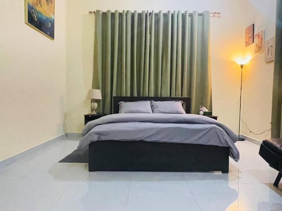 Luxury Private Studio Apartment Close To Airport Abou Dabi Extérieur photo